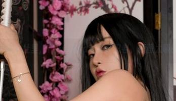 小小的神社里，Tiny Asa变身红忍者，原图太吸引了